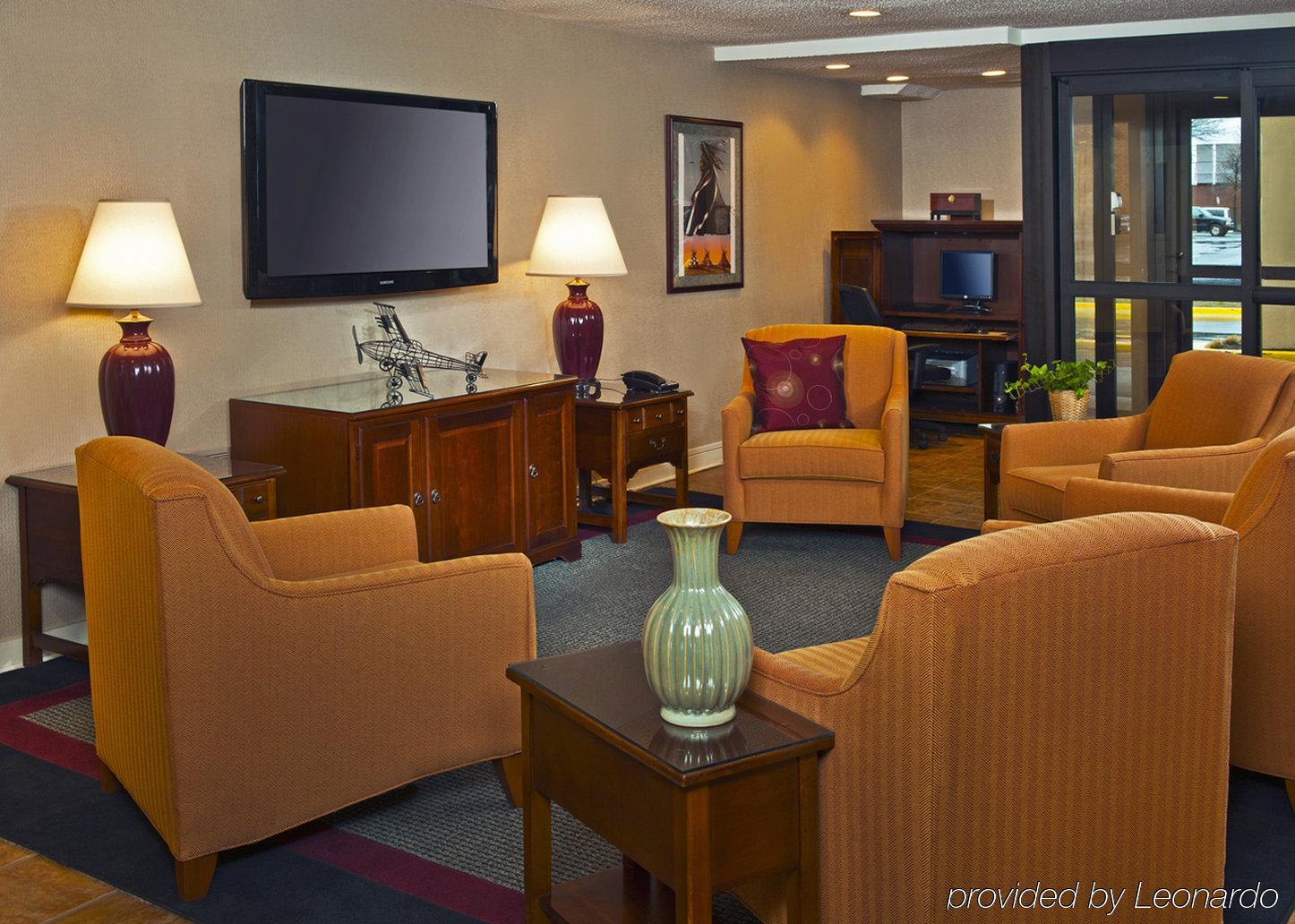 Comfort Inn At Joint Base Andrews Clinton Exterior foto